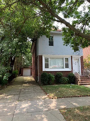 Sold by Behfar Team LLC | media 1