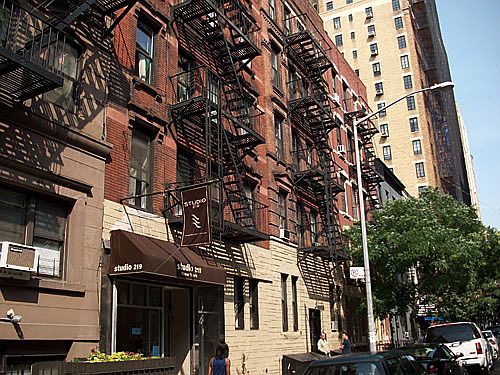 1st image of 217 W 16th St APT 3B