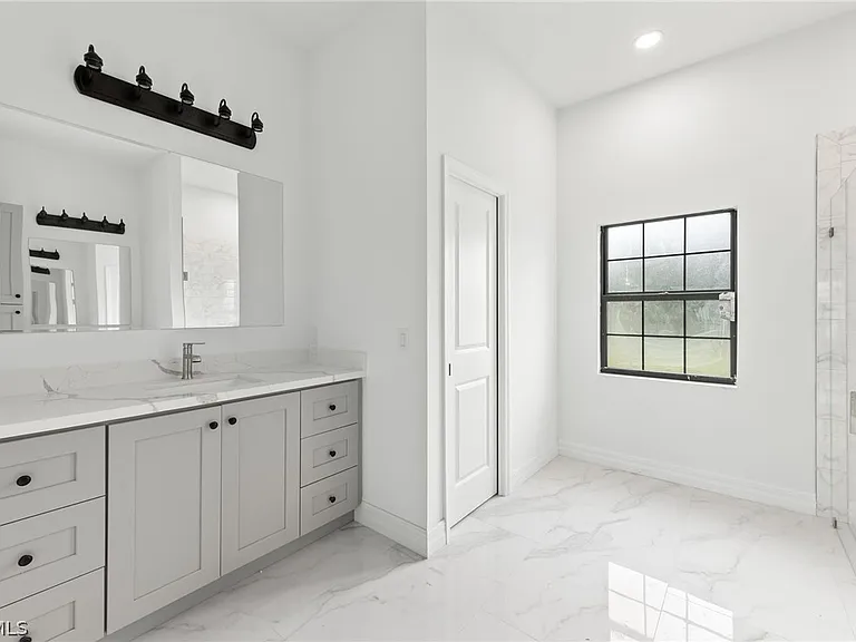1413 NE 15th Terrace Cpe — Photo 15