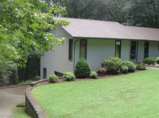 17 Austin Dr, Candler, NC 28715