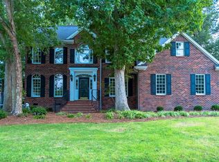 803 Stoney Brook Dr, Roanoke Rapids, NC 27870