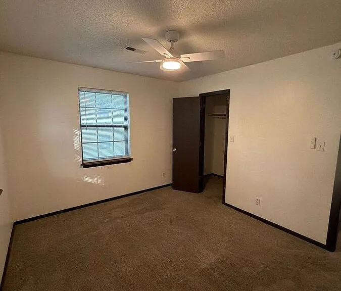3556 Tudor Dr #D — Photo 15