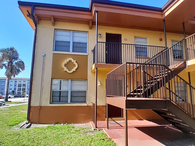 706 McDougall Ct — Photo 12