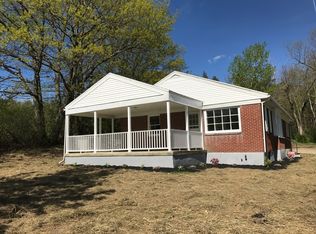 394 Dater Hill Rd, Troy, NY 12180