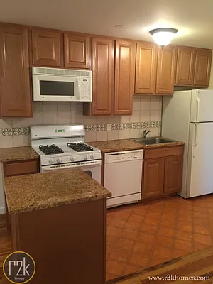 Rented by Realty 2000 Corp | media 12