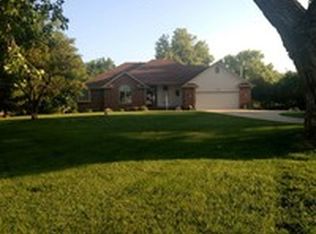 1120 W Crazy Horse Rd, Hutchinson, KS 67502