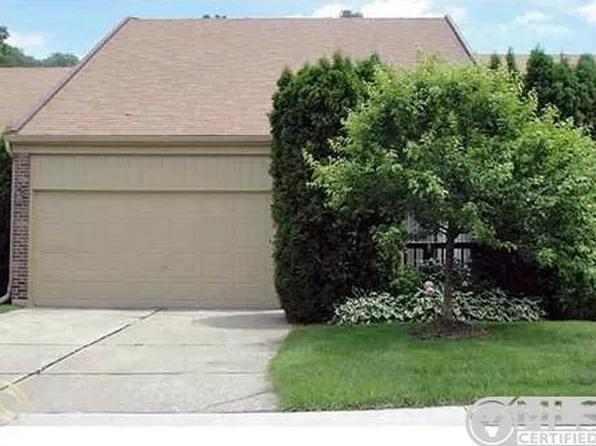 2217 Siboney Ct #136, Rochester Hills, MI 48309