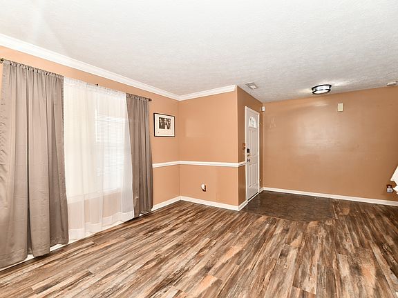 4th image of 4423 Bellchime Dr