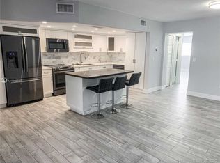 14271 Kendale Lakes Cir, Miami, FL 33183