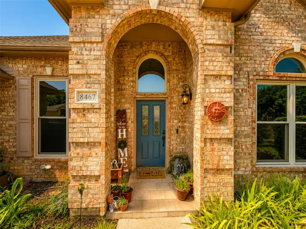 8467 Muirwood Trl, Fort Worth, TX 76137