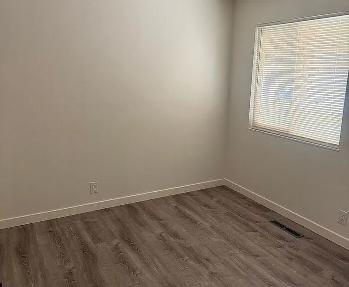 40352 Robin St — Photo 10