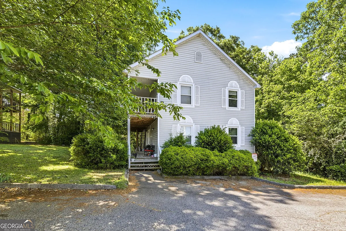 Building Photo - 205 Pineview Dr #A