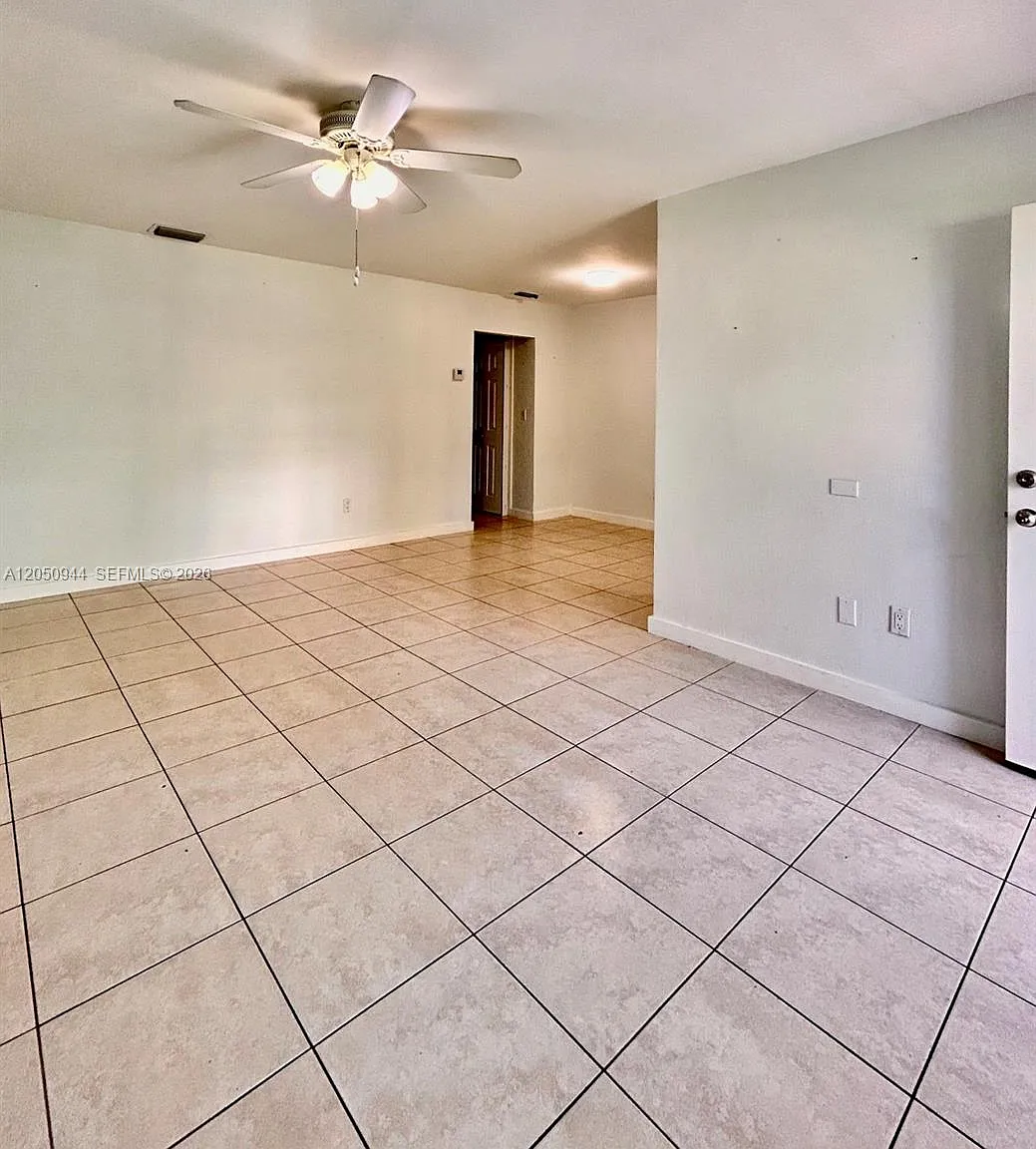 Palms At Dania Beach Condo — Photo 4