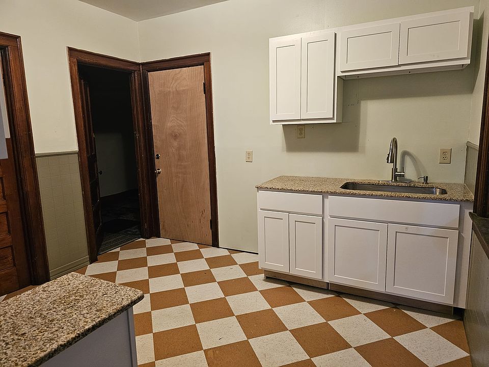 1st image of 154 Oconnell Ave APT 2