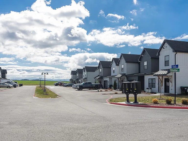 41 Field Ct — Photo 49