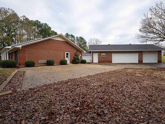 3rd image of 1227 Bud Farrar Rd