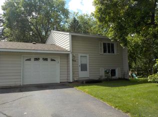 2040 105th Ave NW, Coon Rapids, MN 55433