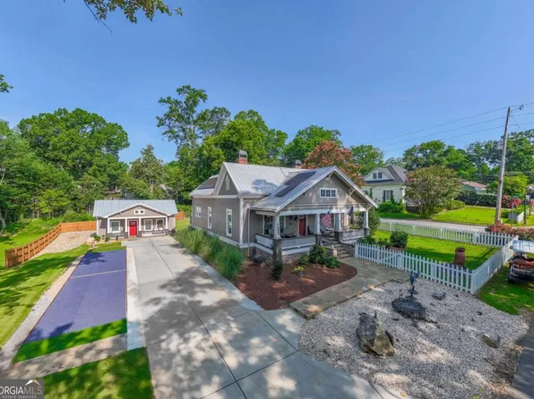 4495 Academy St, Acworth, GA 30101