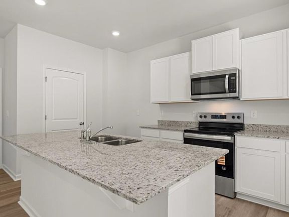 7th image of this home