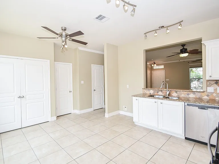 16843 Mammoth Springs Dr — Photo 12