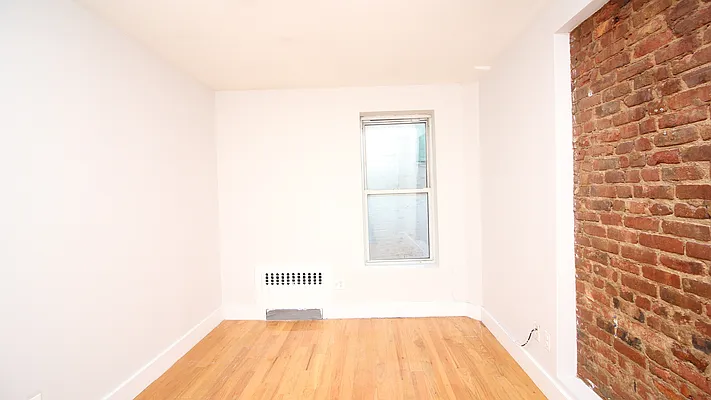 Rented by Nooklyn NYC LLC | media 20