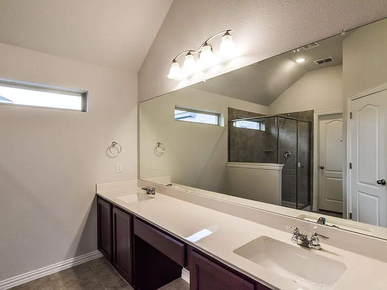 16600 Hidden Cove Dr — Photo 19