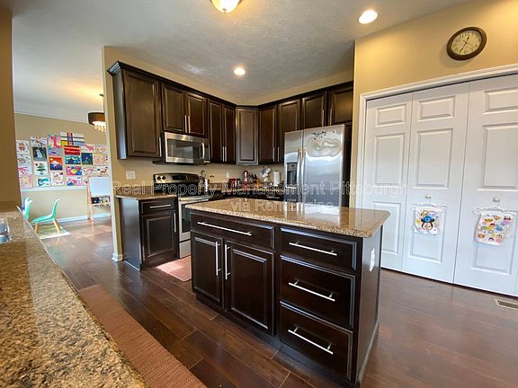 3rd image of 449 Beech Dr
