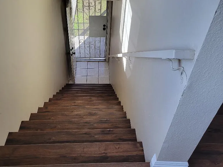 210 W Colden Ave #210 — Photo 4