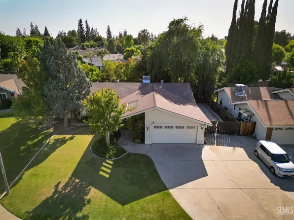 401 Peregrine Ct, Bakersfield, CA 93309