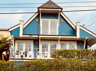 2695 E Cliff Dr, Santa Cruz, CA 95062