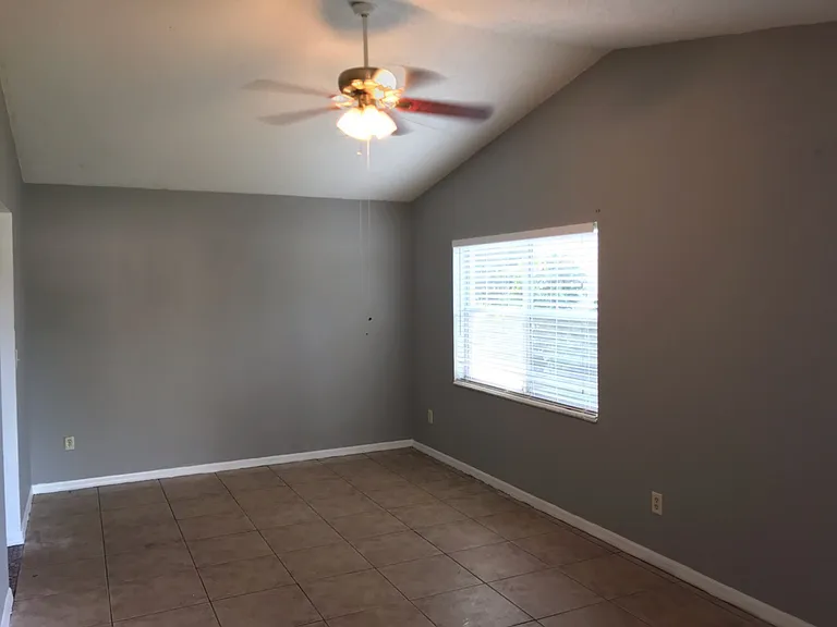 2415 S Cedar Ave #B — Photo 6