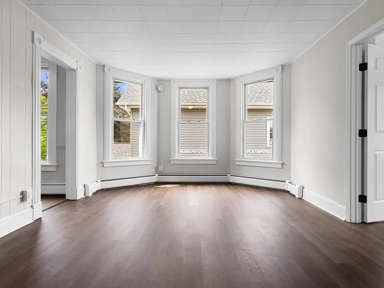 35 Newton St #2 — Photo 19