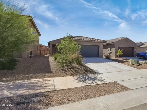 12600 E Caden Dr, Vail, AZ 85641