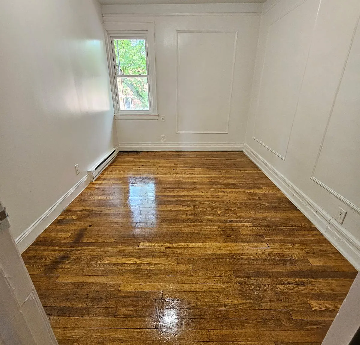 3 bed, 1000 sqft, $3,753 — Photo 4