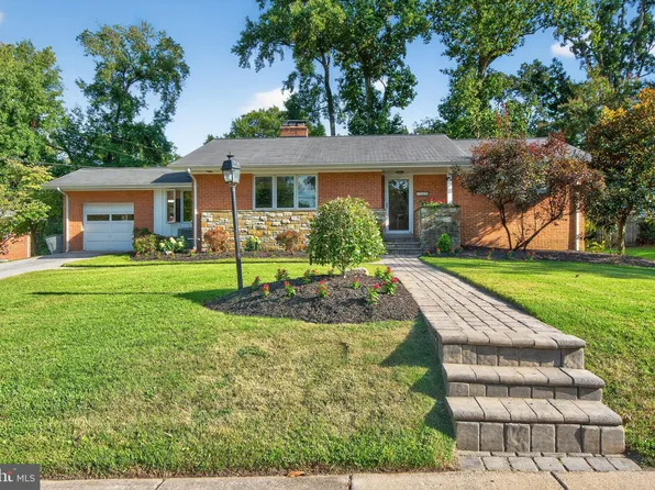 1211 Tulane Dr, Alexandria, VA 22307