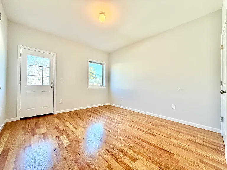356 Bryson Ave #1F — Photo 25