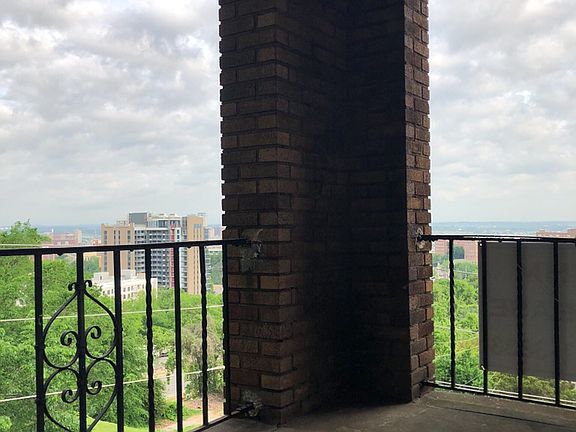 5th image of 2301 Arlington Cres APT J
