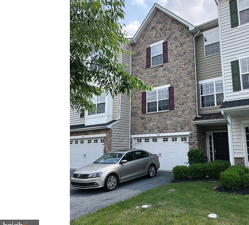 1st image of 462 Jacobsen Dr