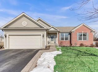 695 Tahoe Trl, Elgin, IL 60124