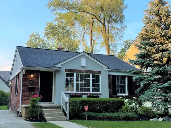 1725 Banbury St, Birmingham, MI 48009