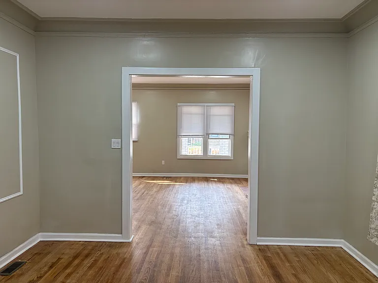 2536 Calvert St #2 — Photo 11