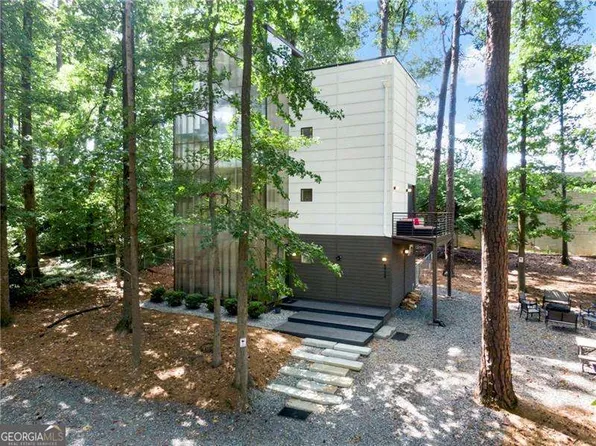 5724 Kayron Dr, Sandy Springs, GA 30328