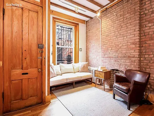 Sold by Sotheby's International Realty | media 5