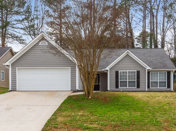 85 Paris Dr, Lawrenceville, GA 30043