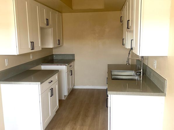 16215 Woodruff Ave APT 12