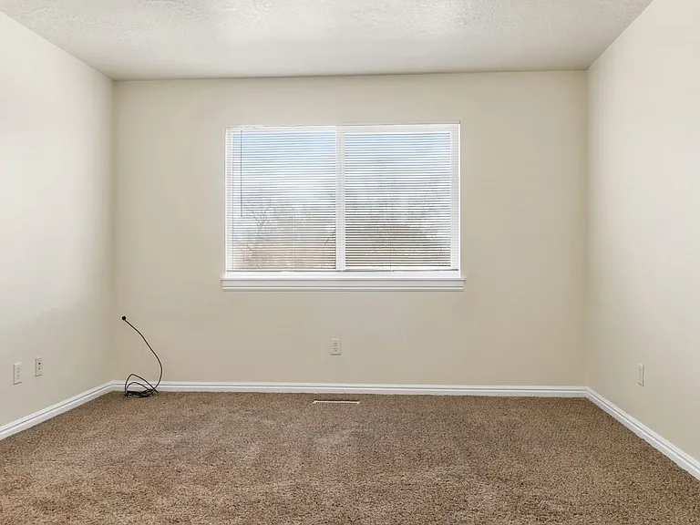 17 N Sugar St #103 — Photo 24