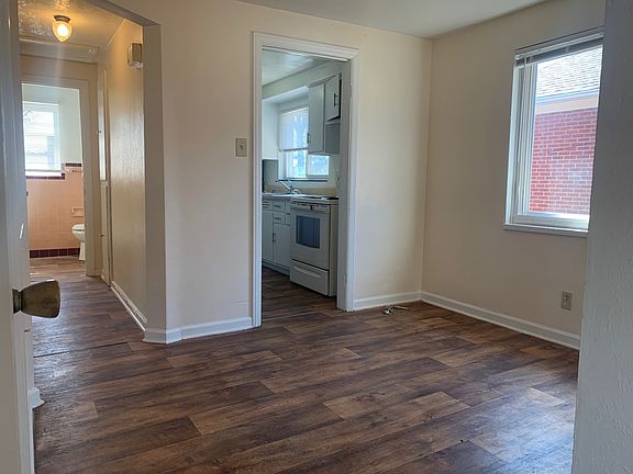 4th image of 524 Delaware Ave #B