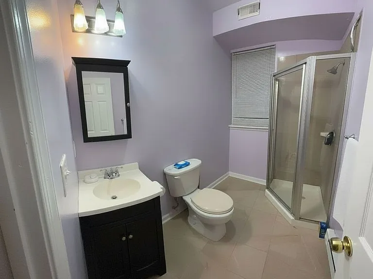 1328 W Lombard St — Photo 15