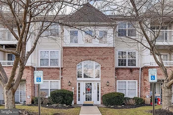 1st image of 1400 Bonnett Pl Unit 126