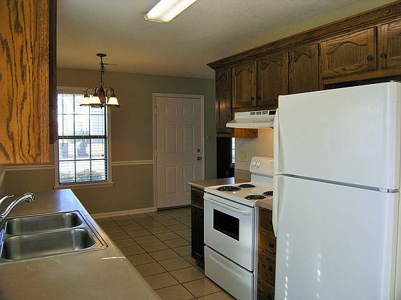 Kitchen with ceramic tile floor